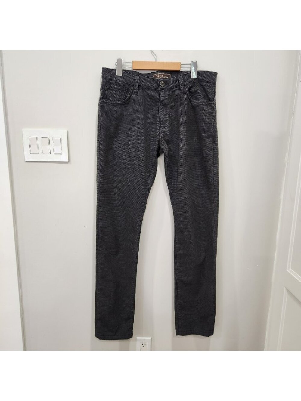 34 Heritage Cool Mid Rise Tapered Leg Pants Mens Tag 34x34 Fits 34x33 Gray